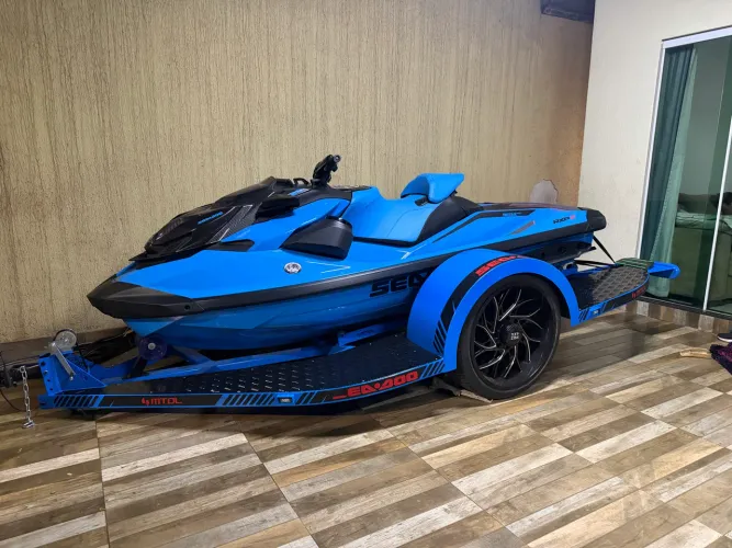 Jet ski sea doo 325 2026 sem detalhe