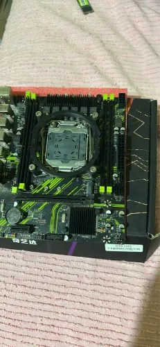 Vendo placa mãe x99 nova 
