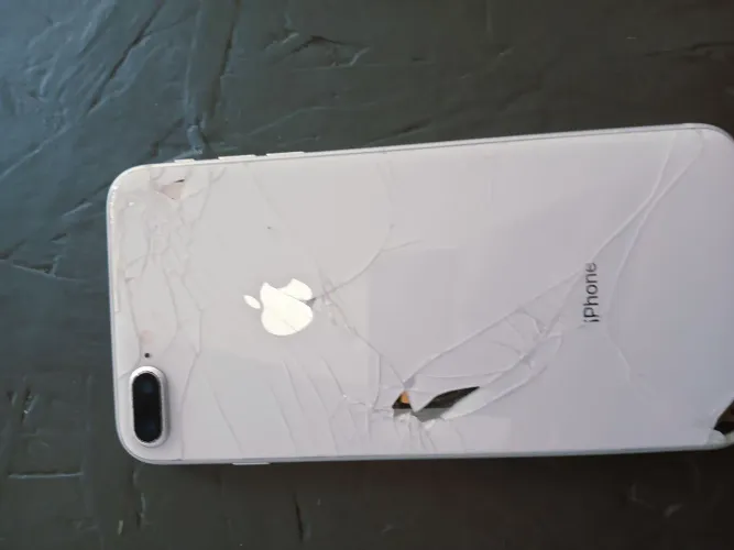IPHONE 8 PLUS (RETIRADA DE PEÇAS)