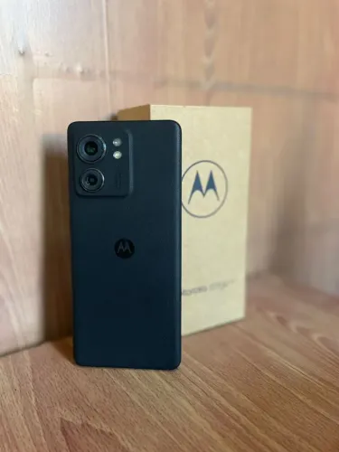 Moto Edge 40 5G - Seminovo 