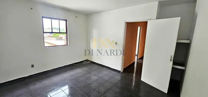 Locação e Venda - Sobrado no Lauzane Paulista: 189m² com Garagem para 10 Carros Rua Fecha
