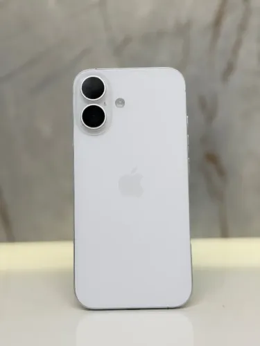 iPhone 16