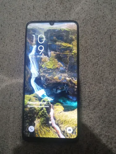 Celular novo TCL 40se 