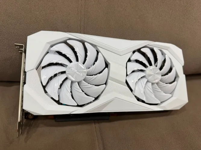Placa de vídeo RX 6600 8 GB BRANCO ?