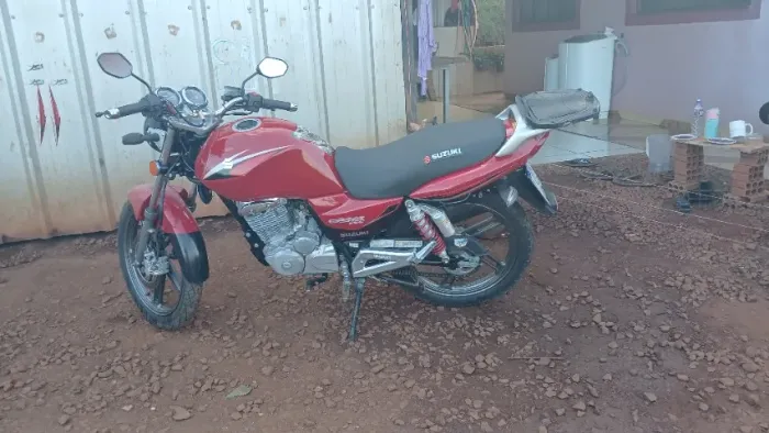 Suzuki gsr 125