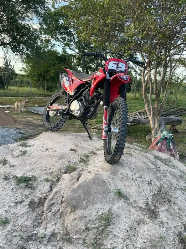 XR 200 DE TRILHA