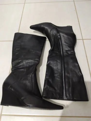 Bota feminina cano longo COURO Zeket