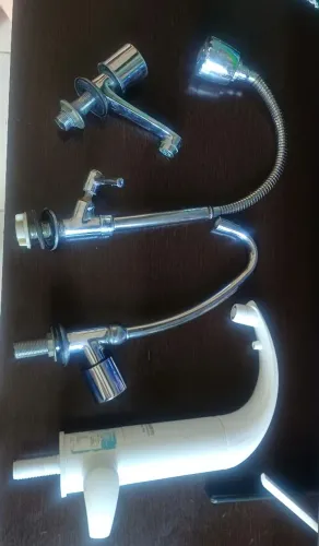 Vendo torneira 50 cada