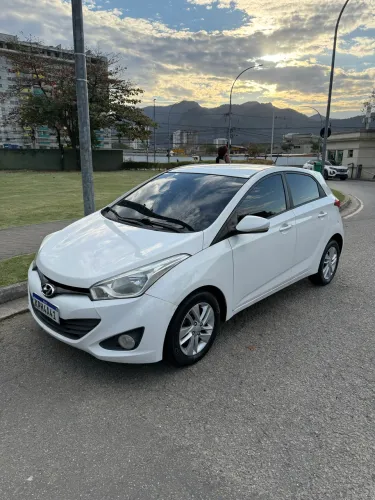 Hyundai HB20 Premium 1.6 Flex 16V Mec. 2013