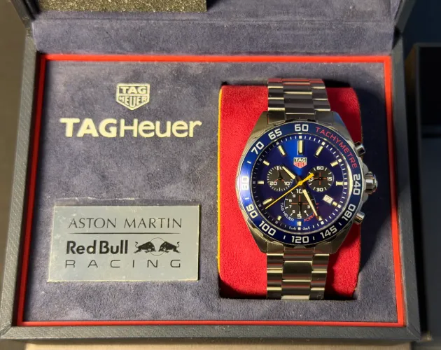 Tag Heuer Formula 1 Redbull edição especial completo zero