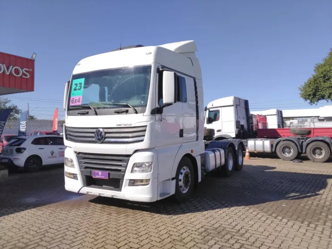 Volkswagen 29.520 Meteor 29.520 6x4 2p (diesel)(E5) 2022/2023 Vamos Seminovos São Leopoldo