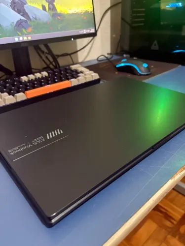 Notebook Asus VivoBook Go