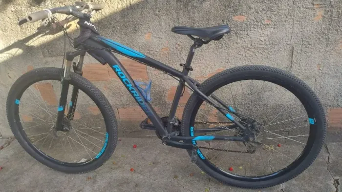 Bicicleta Adulta MTB ST 100 Aro 29 Rockrider Preto/Azul