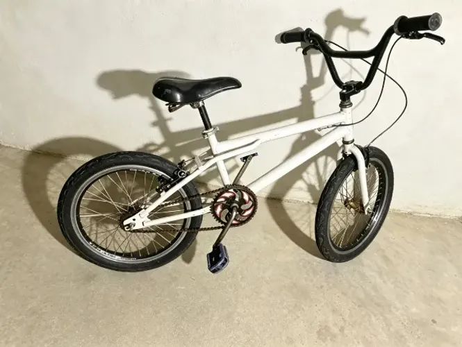 Bike aro 20 pneu kenda flame Guido alto tamanho médio