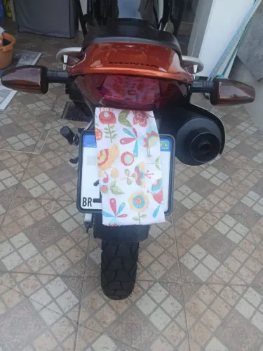Moto em perfeito estado de conservação