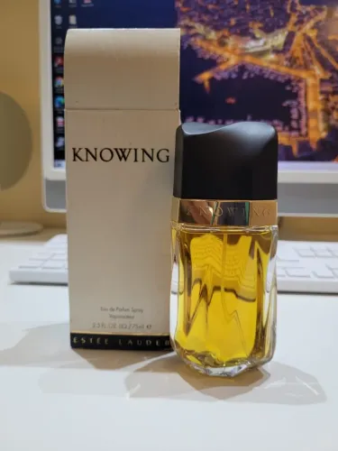 Perfume knowing 75ml estee lauder