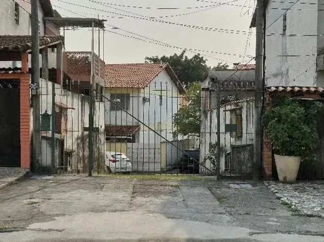 Bangu - Estrada Agua Branca Apt 2qtos (Imóvel Retomado Caixa)