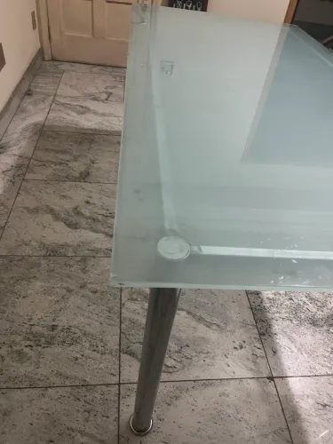 Mesa Tok&Stok 1,70m em Vidro e Aço Cromado