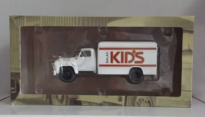 CAMINHÃO CHEVROLET 6500 ANO 1959 - BALAS KIDS