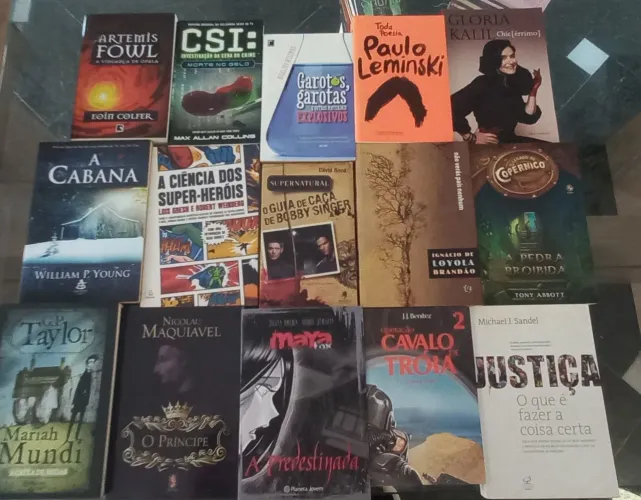 LIVROS 20 REAIS CADA