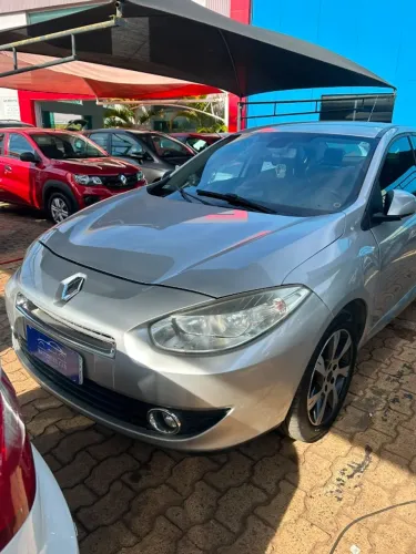Renault Fluence Sedan Privilège 2.0 16V Flex AUT 2014