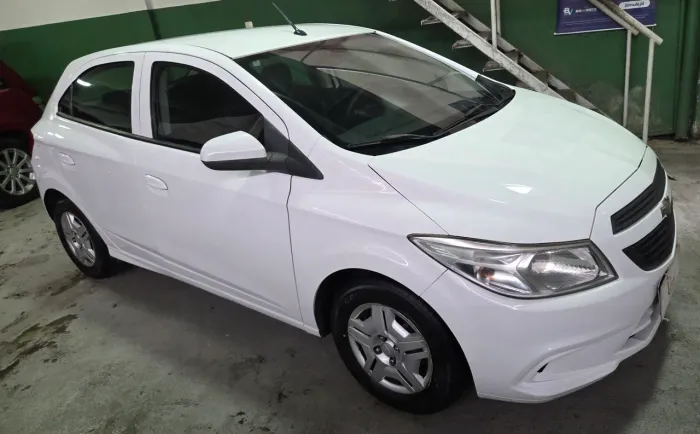 Chevrolet Onix JOY Hatch 1.0 8V Flex Mec. 4P 2018