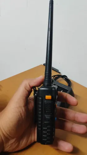 Rádio Comunicador Baofeng UV-5R Dual Band VHF/UHF - Usado - R$ 50,00
