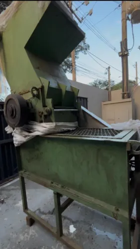MOINHO TRITURADOR DE PLÁSTICO - EM ATÉ 6X SEM JUROS!!!