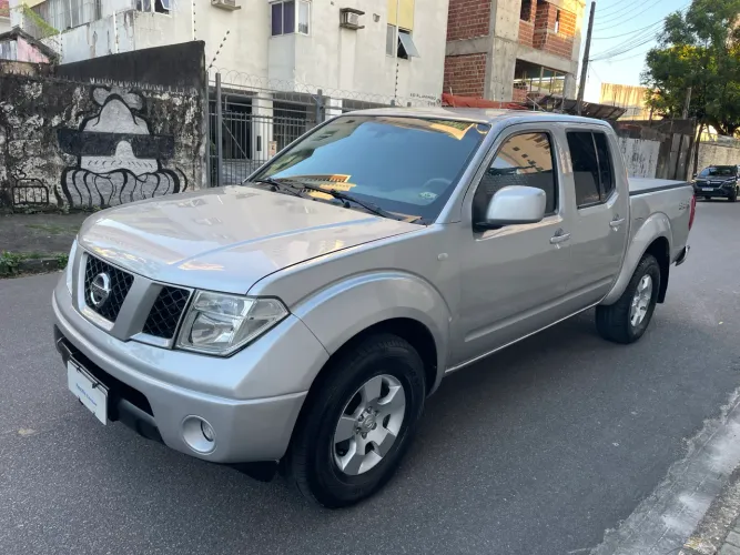 Nissan Frontier XE CD 4X4 2.5 TB Diesel 2010