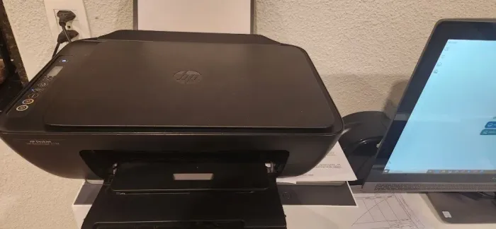 Impressora Multifuncional HP DeskJet 2774 Wi-Fi