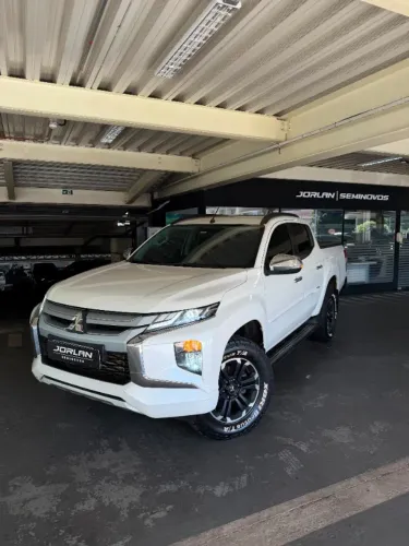 Mitsubishi L200 Triton Sport HPE 2.4 CD Diesel Aut. 2023