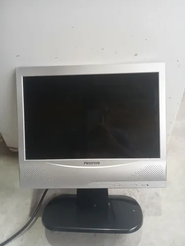 Monitor positivo leia a descrição