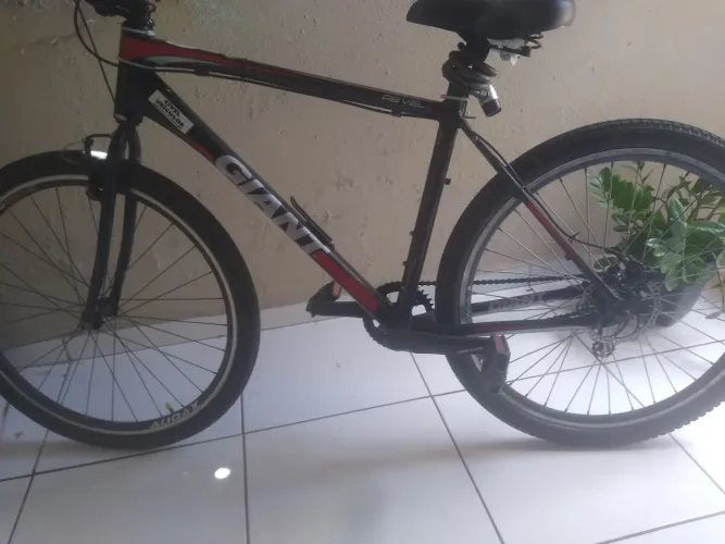 Bicicleta aro 271/2 gigante sem marcha mas te suporte pra marchar