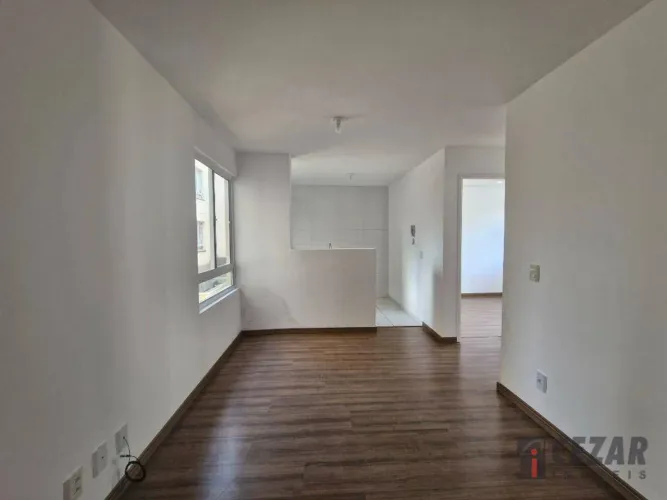 Apartamento com 2 dormitórios para alugar, 40 m² por R$ 900 - Bonfim - Almirante Tamandaré