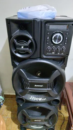 Vendo caixa de som anvox 2200 de pontecia