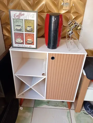 Cafeteira e armario