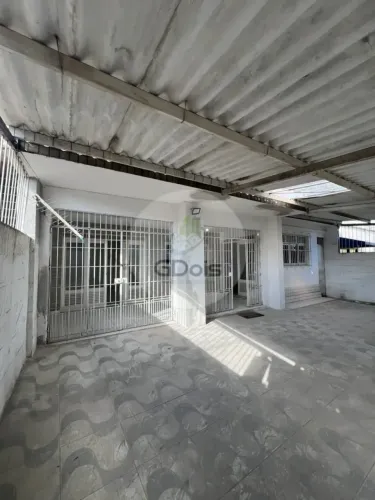 Imóvel para aluguel possui 248 metros quadrados com 5 quartos em Iputinga - Recife - PE