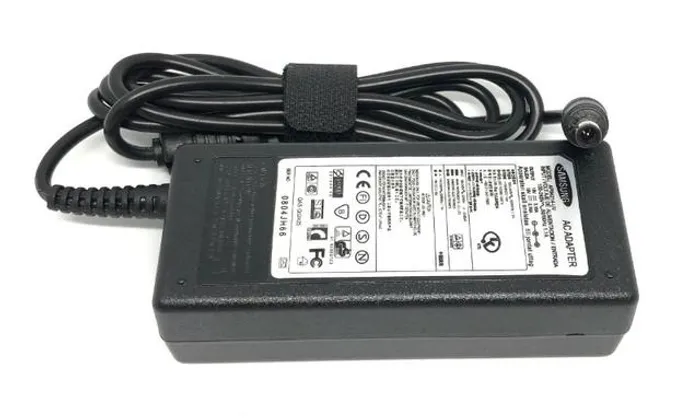 Fonte Notebook Samsung Bivolt 19v 3.16A Bivolt Original Produto Novo