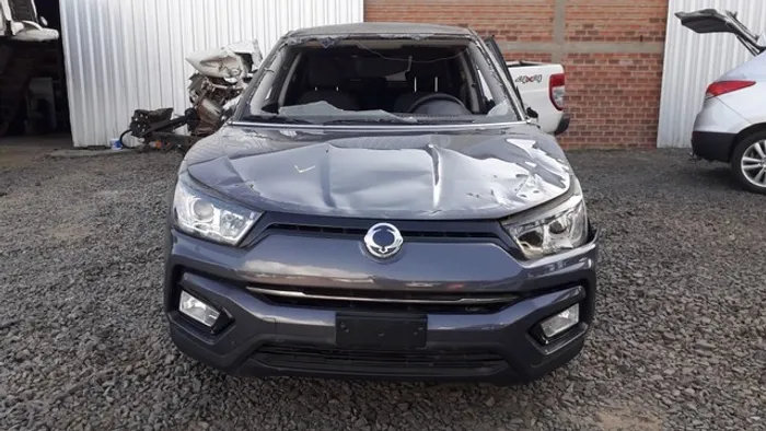 Ssangyong tivoli 2018 1.6 vendido em peças 