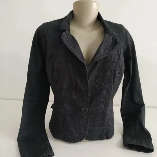Casaquinho femenino marca Carnadim 