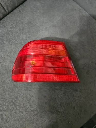 Mercedes e320 classe lanterna traseira original