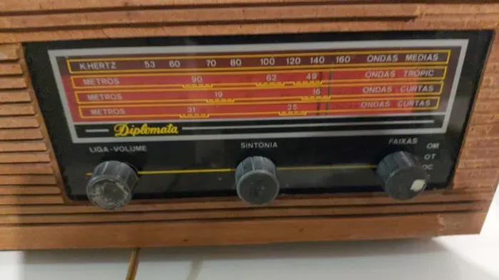 Rádio franh três faixas (funcionando )