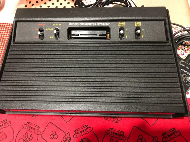 Videogame Atari em perfeito estado 