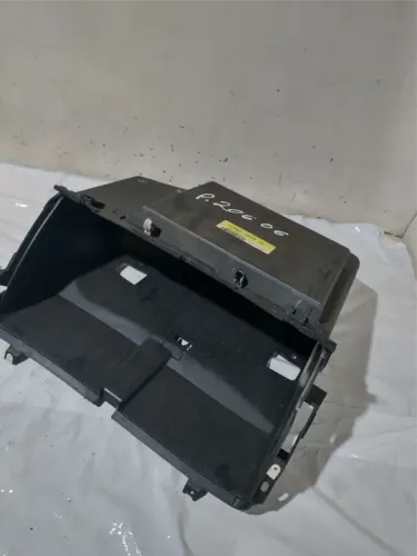 Caixa porta luva peugeot 206 99/2010
