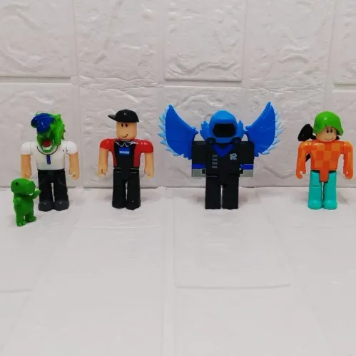 Kit Coleção De Boneco Jogo Roblox 2