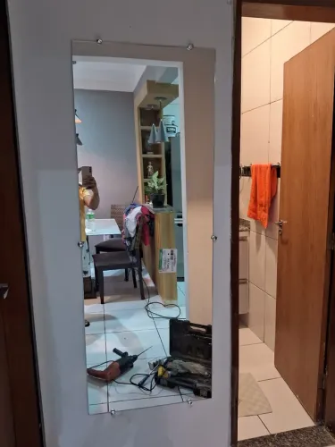 Espelho 1.65x55 já instalado com botões francês