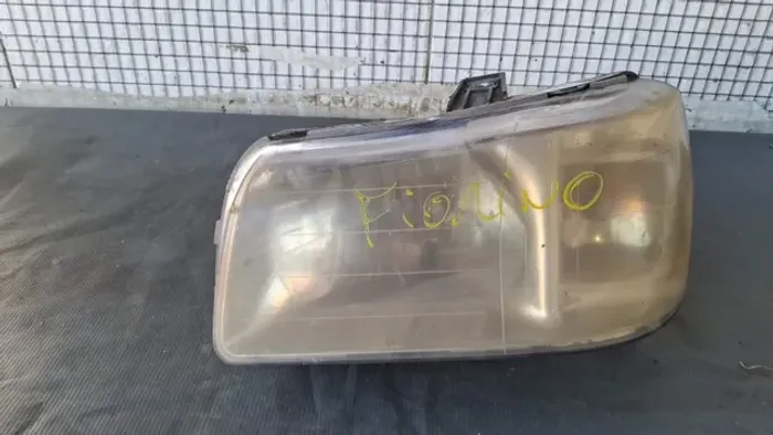 Farol Esquerdo Fiat Fiorino 06/13