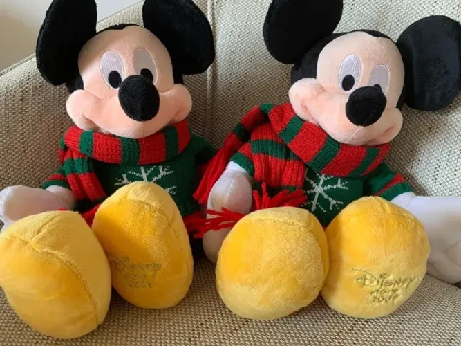 Mickey Mouse - Holiday (2 unidades) - Pelucia - Disney Store - Originais Importados