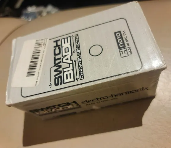 Caixa e manual switchblade electro harmonix