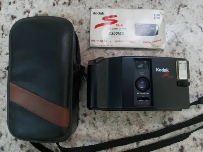 Câmera Kodak Série S S300MD black Filme Retro Vintage Fotografia